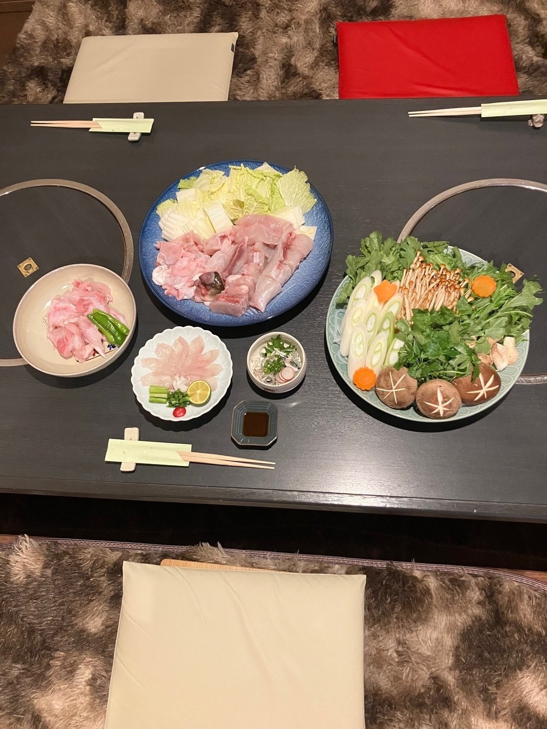ふぐ鍋コースのテーブルセット